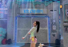 『アイスクリーム』のように甘く..ITZYのユナ、ソロデビュー好評リレー