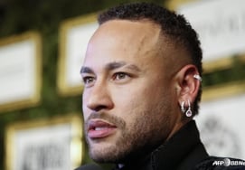 →巴西队失利,观众高喊"带内马尔回来"→安切洛蒂"冷淡" "现在效力的选手优先"一针见血