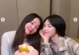 "我的教"宋慧乔·李真，女高同窗们28年的友情 [明星新闻]