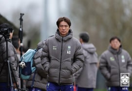 ホン・ミョンボ監督、ついに本格的なワールドカップショーケースへ。『アフリカ予選1位』の強豪と対決··· 「結果も内容も両方とも掴むべきだ」