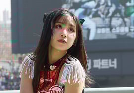 [Фото] У Хе Джун, с новой девушкой-красивой