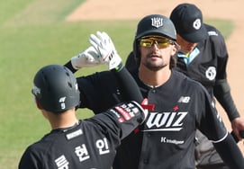 [Chụp ảnh] Cảm ơn Ryu Hyun In của Hilliard