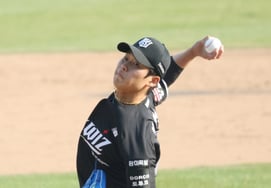 [相片儿] 朴永铉成为水原城鹰鸟之王