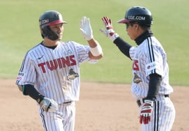 [Фото] Шин Мин Чжэ, погоня до конца