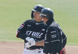 [Фото] Рю Хён Ин, легкий упреждающий RBI