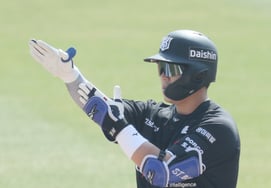 [相片儿] "奇里诺斯是击球投手？"'