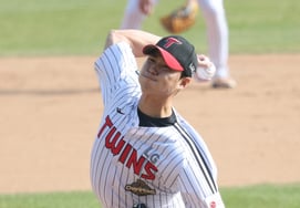 [Photo] Baek Seung Hyun's "Just a head-to-head match."