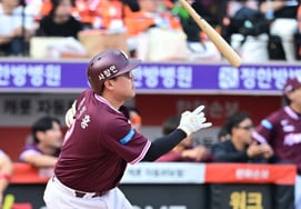 Исключая Ханва 35 человек → Ан Чи Хонг, идущий в Киву за 400 миллионов вон, объявил о возрождении своей команды "Взрыв на 2-й + 5-й базе".' [Место проведения Тэджона]