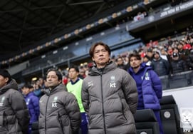 洪明甫世界杯"历代级惨案"大危机，惨遭崩溃的后防线"出线对手更强""