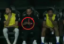 Шок "Смартфон на скамейке запасных во время игры" "Манчестер Юнайтед" худшее питание, "кризис отступления" в самый крутой ход... "Краснодар" также принимал участие в чемпионате мира