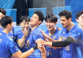 "国家队恢复体力是第一位的"悬崖边上的友利信用卡，在客场不败的神话+第5局血战中，相信坚实的后援军，重新振作起来