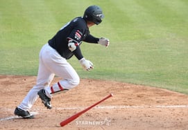 [Photo] Kim Hyun-soo said, "Isn't it still a reversal?"