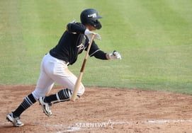 [相片儿] 崔元俊的"反败为胜的剑客打法"