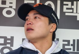 "这一瞬间我等了很久。" 韩华队的王彦诚痛哭流涕的"为什么"，第7年取得的一线队首胜→"下一次的眼泪是韩国循环赛的时候"