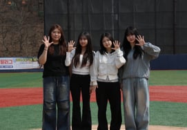 Любительский бейсбол тоже посещает болельщиков! KBSA управляет Base ON, маркетологом для студентов университета.