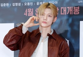 FRB、ガムのように硬い [★写真]