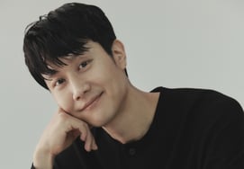 《金有美♥》郑宇，结束8年的缘分..."美丽的离别，新的挑战" [公式]