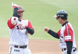 「思いがけない2連敗」LG、KIA戦の先発ラインアップを発表 「ムン・ボギョン、再びDH出場」 [ジャムシル現場]