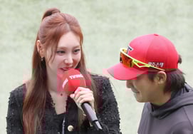 [フォト] パク・ジヨン アナ リードにナ・ソンボム スルスル