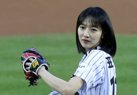 [フォト] ペ・イェジン『模範的なスンヨの姿勢』