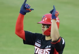 [相片儿] 金道英率先取得1分