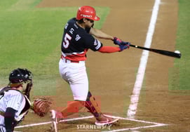 [相片儿] 金道英击出2垒打，只剩下3垒打'