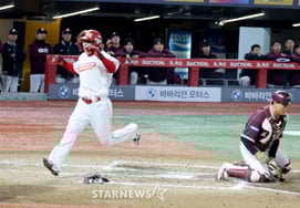 [Chụp ảnh] Choi Jung đã đào sâu vào home game 'Trong lúc phòng thủ nuôi dưỡng chần chừ'