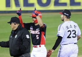 [Chụp ảnh] Kim Do Young: 'Ostin eongtuk cũng không tệ'