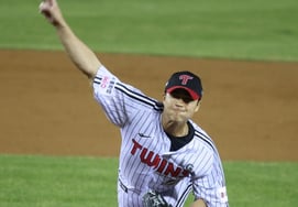 [Фото] Пэк Сын Хён 'Смелый'