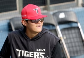 [フォト] キム・ドヨン『訓練を終えた笑顔の天使』