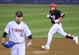 [Chụp ảnh] Màn solo xuất sắc của Oh Seon Woo và Song Seung Gi