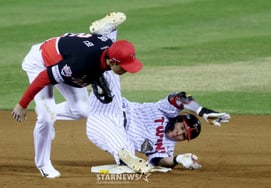 [Фото] Мун Сон Чжу "Жаль, что ты поворачиваешь ветряную мельницу"