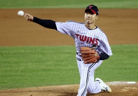 [Chụp ảnh] Woo Kang Hoon cắm không ngần ngại'