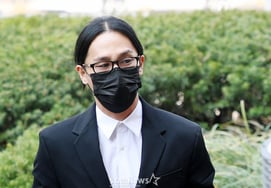 "毒品自首"式K，上诉审判开始 [★照片]