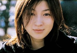 「国民の初恋」有名女優、浮気・暴行論争から1年で復帰を公式化 「4月から再開」