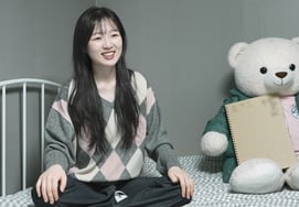 小猛兽金诗贤出国留学，"春天提前两周到来" [罗洪山]