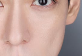 「すべてを注いだ」「トップ20周年 本業カムバック、懸念と期待の間」 [ユン・サングンの文脈]