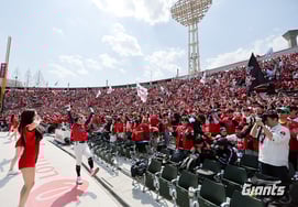 「ユン・ナムノ・チョンウ投球」ロッテ、18〜19日にドゥサン戦で「ドンベク RED BLOOM シリーズ」開催