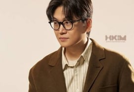 Translator Hwang Seok-hee also deleted her daughter's picture in her profile..'Suspected sex crimes' aftermath