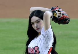 [相片儿] Triple S金彩妍，梦幻开球精灵