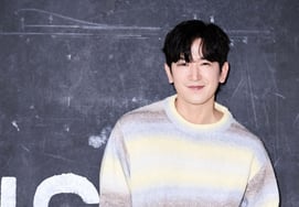 Lee Min Woo chia sẻ tin vui sau 6 ngày kết hôn với Lee Ami"Hôm nay (ngày 3) phát hành ca khúc mới"
