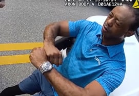 "Я разговаривал с президентом." Вождение наркотиками Тайгер Вудс "расширение бронзы→случайная ложь" ... Раскрыта шокирующая картина ареста