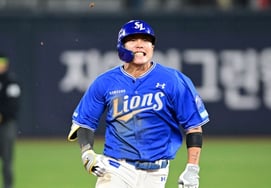 「3塁しか見えなかった」「3人の子どもの父が9kg減らした甲斐がある、決勝の3塁打→すでに4番目の盗塁が大爆発！」 5連勝のKTが崩れた [水原現場]