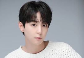 "From a beggar to a king"..Hyunwoo, same but different face [★FULL Interview]