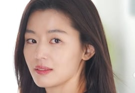 Jun Ji Hyun và Yoo Jae Suk quay trở lại sau 11 năm [chính thức]