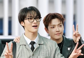 エイティーズのソンファ「誕生日おめでとう、ありがとう！」' [★写真]