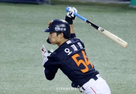 [フォト] オ・ジェウォン『勢いのある剣客の打撃法』