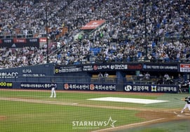 [Chụp ảnh] Khán giả cuồng nhiệt trước Doosan - Hanwha