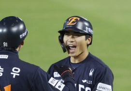 [Chụp ảnh] Oh Jae Won hoan hô Super Rookie