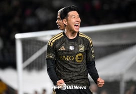 Son Heung-min, the 'football warrior,' exploded with his first '4 assists' after his debut... LAFC wins 6-0 over Orlando
